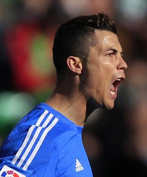 公众眼前 公众眼前